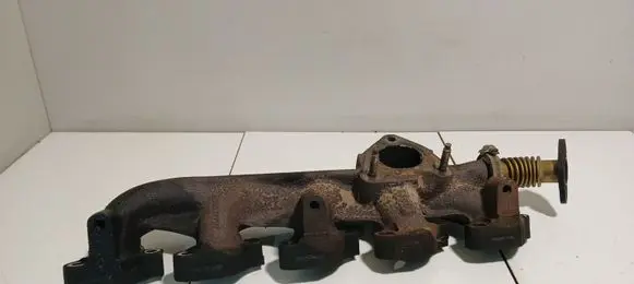Volvo XC90 Exhaust manifold 