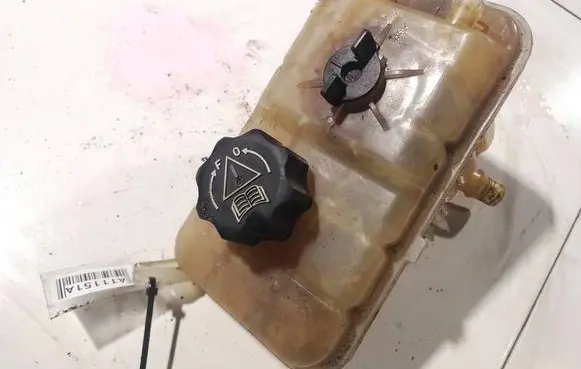 Peugeot 407 Coolant expansion tank/reservoir 