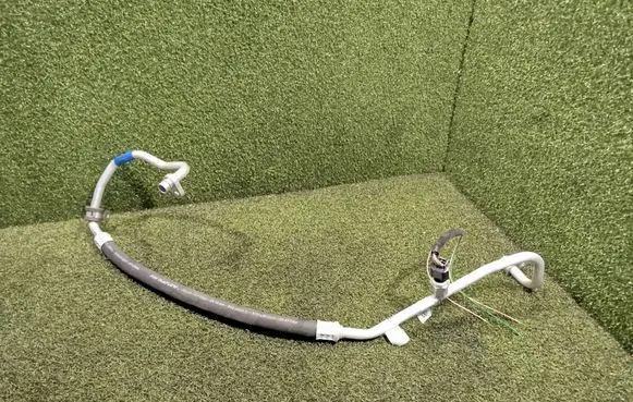 Renault Master III Air conditioning (A/C) pipe/hose 924906005R R134A