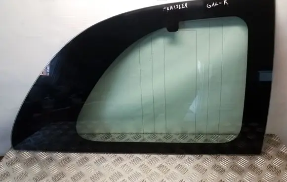 Chrysler Voyager Rear side window