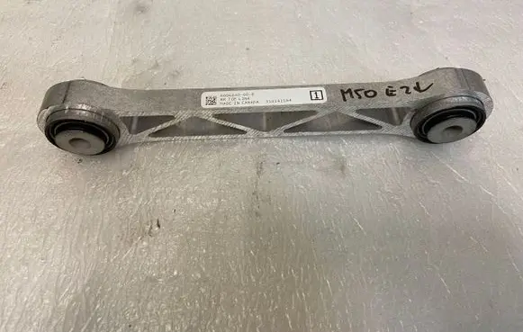 Rear upper control arm/wishbone