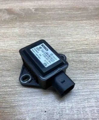 Volkswagen Phaeton ESP acceleration yaw rate sensor 8E0907637A 0265005245