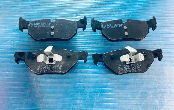 BMW 1 E81 E87 Brake pads (rear) C2B017ABE 90R02A0104