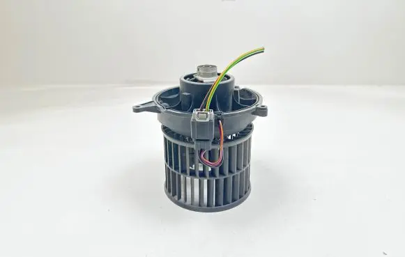 Ford Fusion Heater fan/blower 1736005402