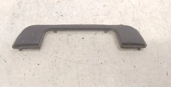 BMW 5 E34 Rear door handle cover 1928209