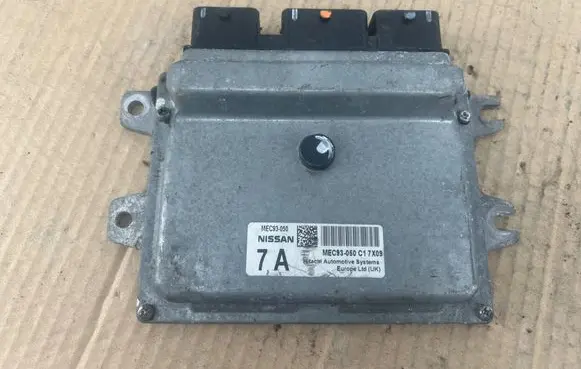 Nissan Note (E11) Engine control unit/module MEC93050