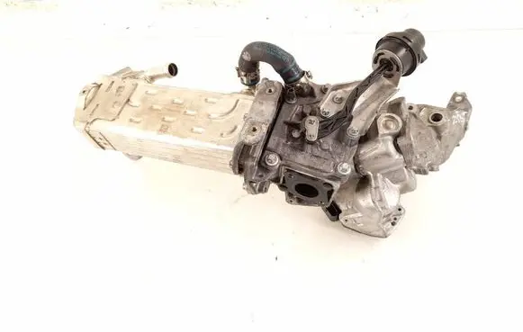 Mercedes-Benz E W212 EGR valve cooler 6511400502 6511400860