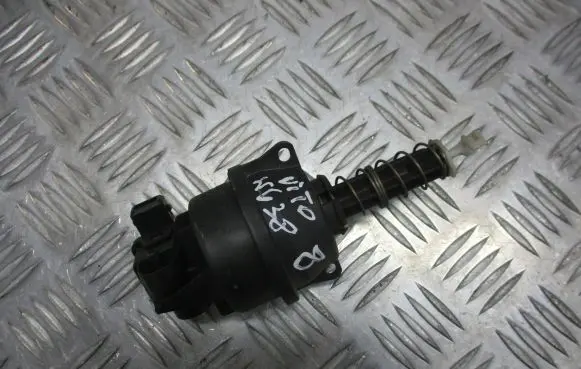Mercedes-Benz Vito Viano W638 Valve vacuum 030584Z