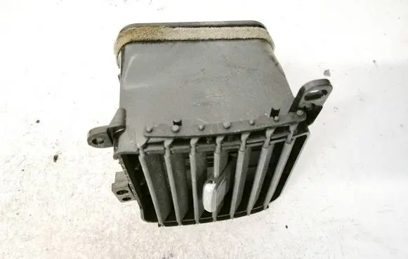 Jeep Grand Cherokee (WK) Dash center air vent grill 602116r
