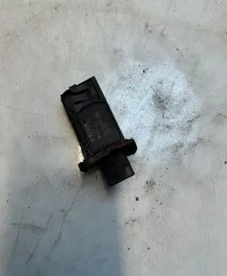 BMW 7 G11 G12 Mass air flow meter 0280218324 8605565 2334352