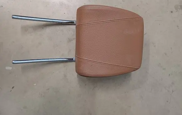 BMW 4 F32 F33 Front seat headrest 