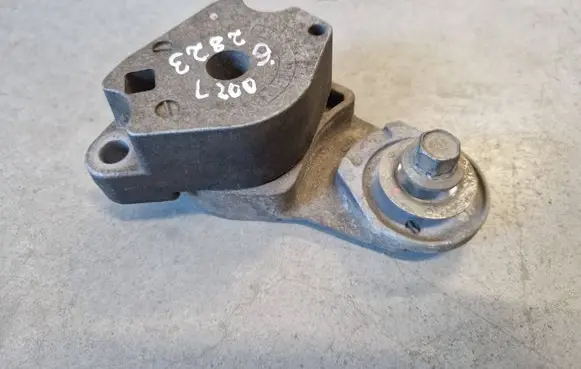Mitsubishi L200 Alternator belt tensioner 1345A062