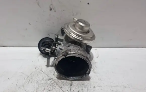 Audi A3 S3 8L EGR valve 038131501T