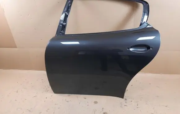 Maserati Quattroporte Rear door