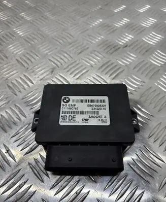 BMW 5 F10 F11 Hand brake control module 6799083 23122010 32620257A