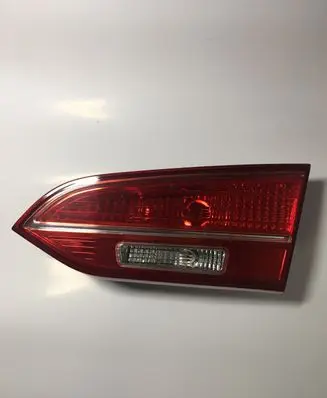 Hyundai Santa Fe Tailgate rear/tail lights 924062W0
