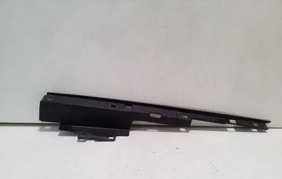 Polestar 2 Fender end trim 32234903