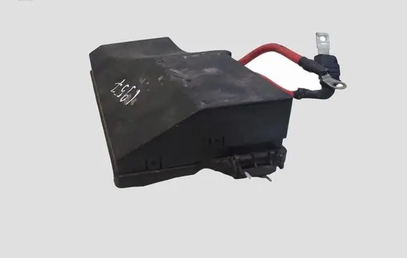 Volvo V40 Fuse box cover 31409547