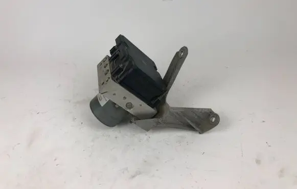 Chevrolet Camaro ABS Pump 84244637 2450402000000X 0117258864008880