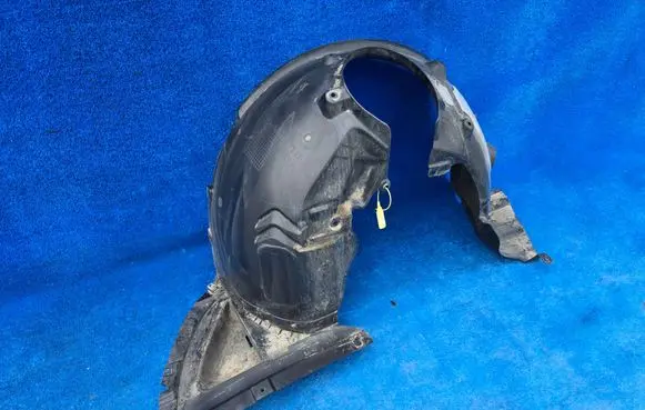 Mini One - Cooper F56 F55 Front wheel arch liner splash guards 9447826