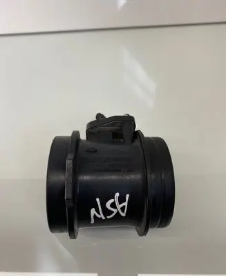 Audi A6 S6 C5 4B Mass air flow meter 06C133471A AFH7501A