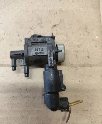Volkswagen Tiguan Turbo solenoid valve 1K0906283A