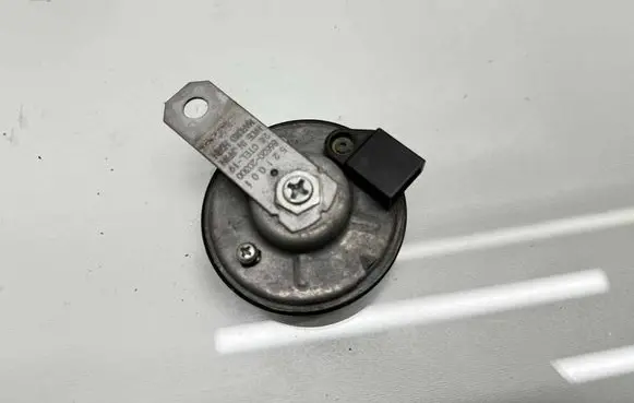 Toyota RAV 4 (XA50) Horn signal 8652020300