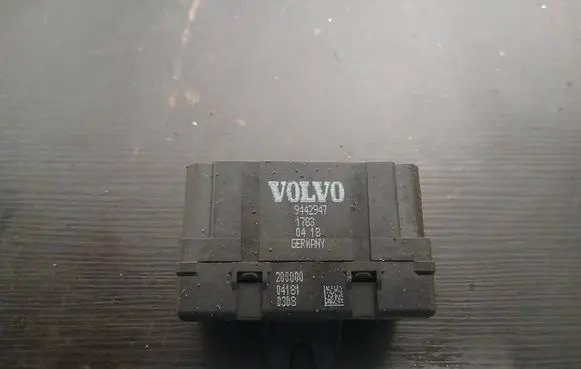 Volvo S80 Seat heating relay 9442947 205000