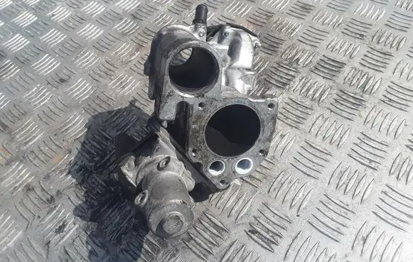 Renault Scenic II - Grand scenic II EGR valve 8200282949 8200550361