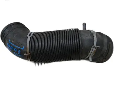 Skoda Fabia Mk2 (5J) Air intake duct part