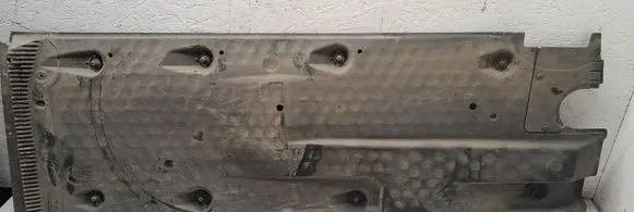 Volkswagen Jetta V Center/middle under tray cover 1K0825212AB