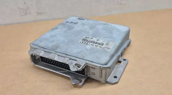 Audi A6 S6 C4 4A Engine control unit/module 0281001320 4A0907401P