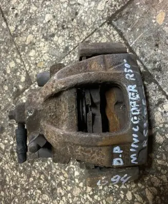 Mini One - Cooper R50 - 53 Front brake caliper
