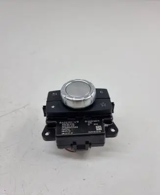Mercedes-Benz E W212 Head unit multimedia control A2129007619