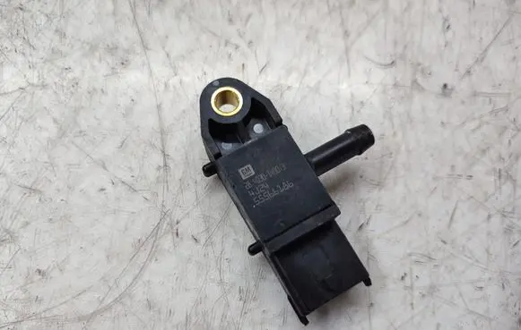 Opel Insignia A Exhaust gas pressure sensor 55566186