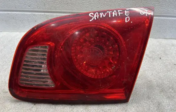 Hyundai Santa Fe Tailgate rear/tail lights 924062B000