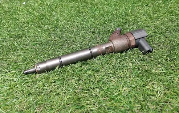 KIA Soul Fuel injector 338002A900