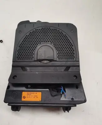 BMW M4 F82 F83 Subwoofer speaker 9210152