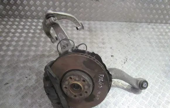 BMW 6 F12 F13 Front wheel hub spindle knuckle 6777751