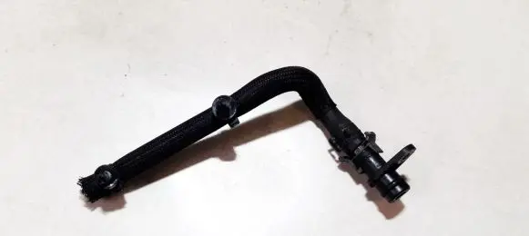 Land Rover Discovery Sport Engine coolant pipe/hose