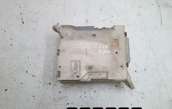 Lexus IS 220D-250-350 Engine control unit/module 8273053022
