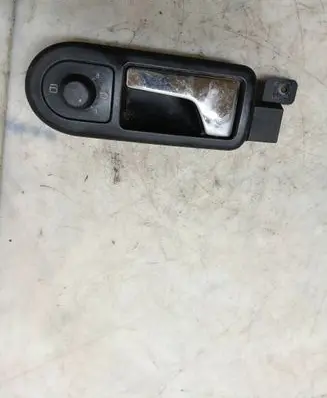 Volkswagen PASSAT B5 Front door interior handle 3B1837113
