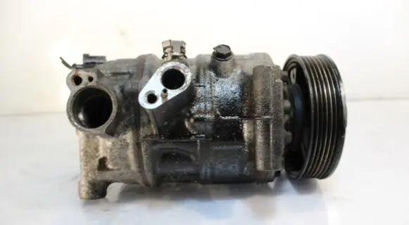 Volkswagen PASSAT B6 Air conditioning (A/C) compressor (pump)