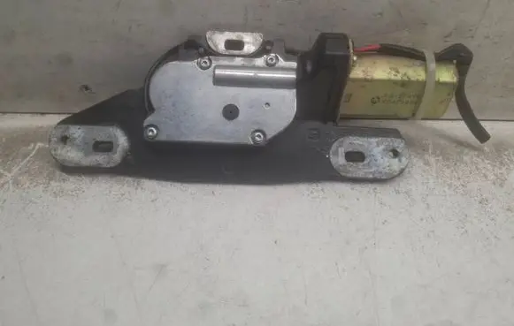 BMW 5 E39 Tailgate/trunk/boot lift motor 8362371 67148362371
