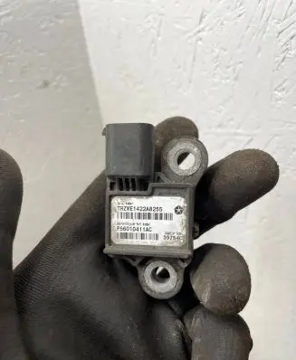 Jeep Grand Cherokee (WJ) Airbag deployment crash/impact sensor P56010411AC TRFME1422A8255
