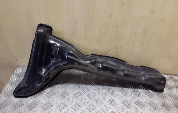 Volvo XC70 Fender foam support/seal 31299845