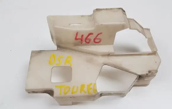 Volkswagen Touareg I Tailgate/boot lid lock trim 7L0839090