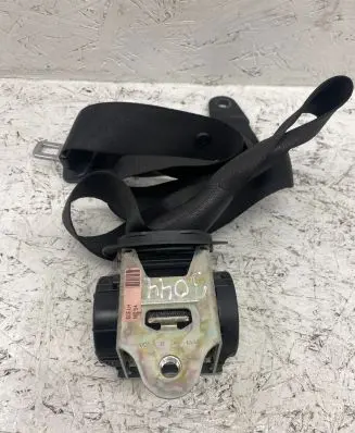 Mini Cooper Countryman R60 Front seatbelt 617059800B