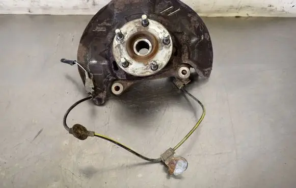 Subaru Impreza III Front wheel hub spindle knuckle