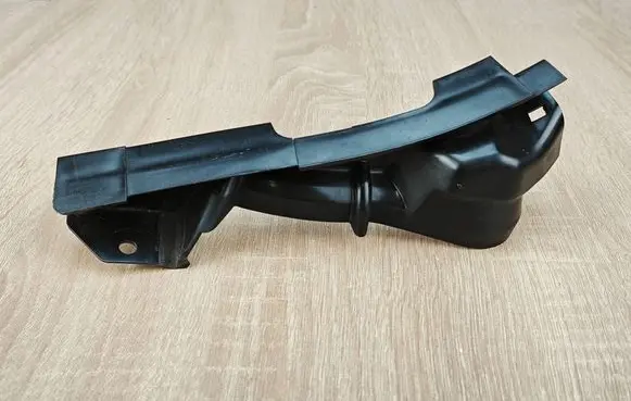Audi A7 S7 4G Fender mounting bracket 4G0805234